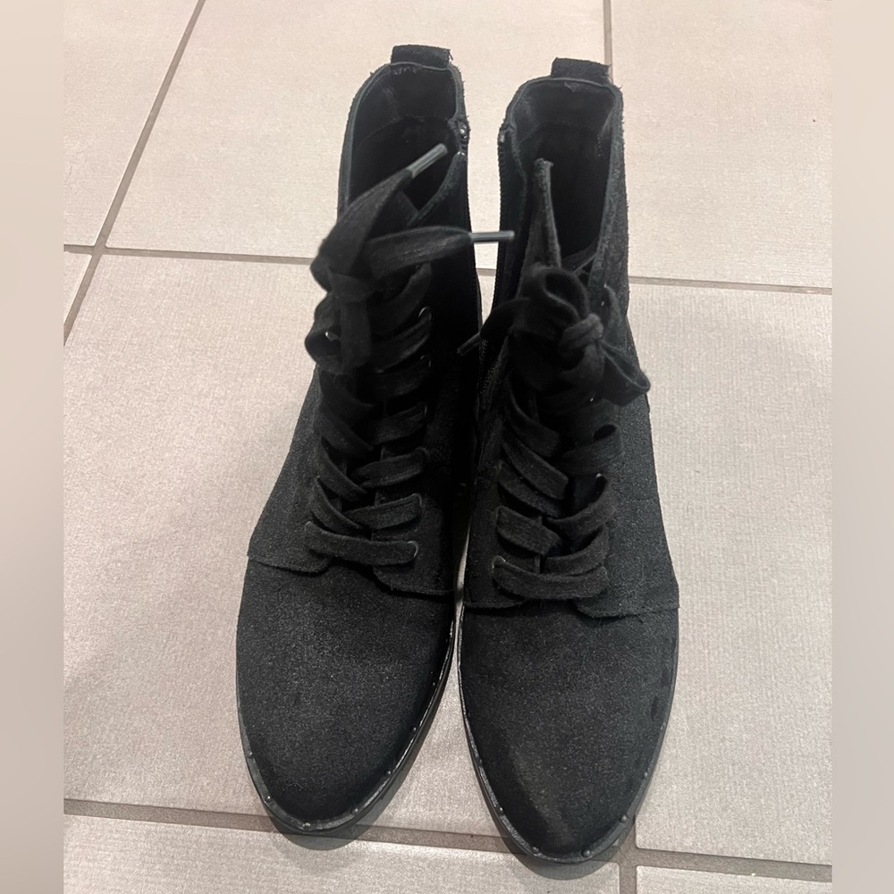 Soludos black suede combat boot